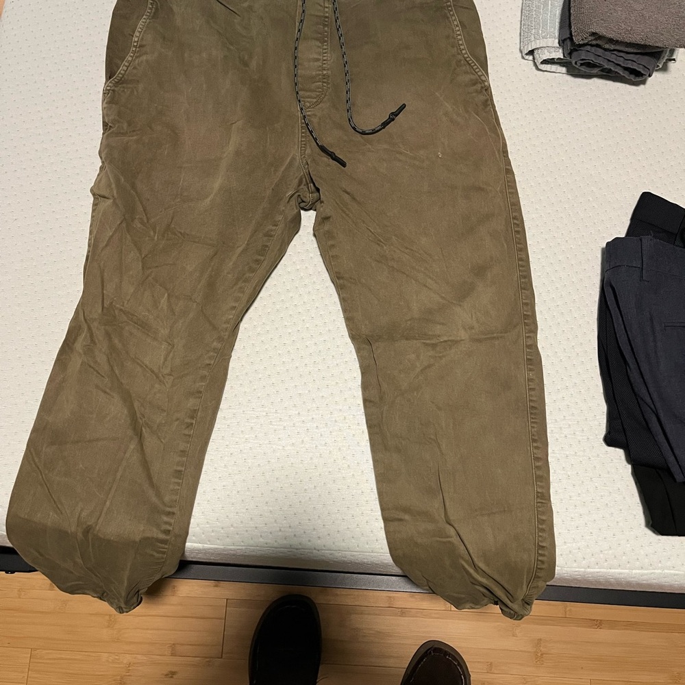 American Eagle Outfitters Khaki Joggers